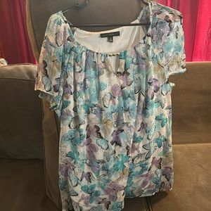 Women’s blouse, lined, short sleeve, multi-colored butterfly pattern, XL